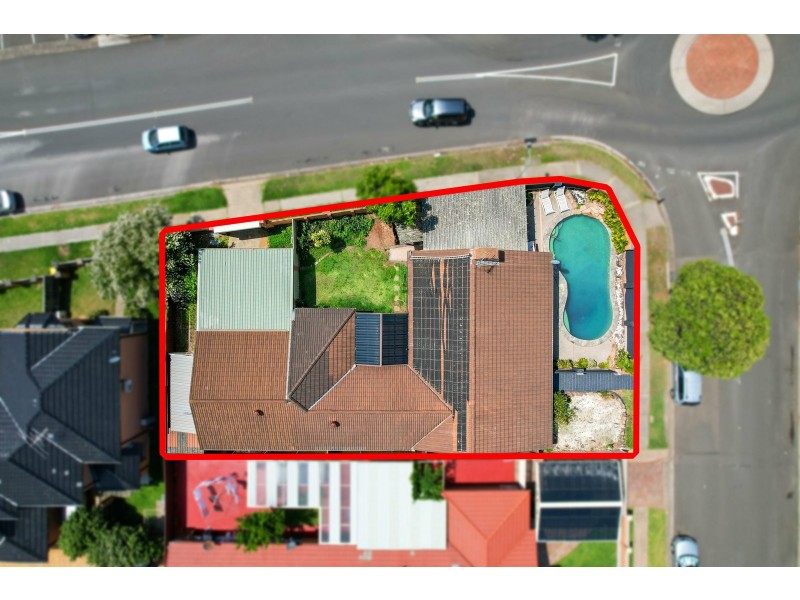 1 Arwon Avenue, Casula NSW 2170