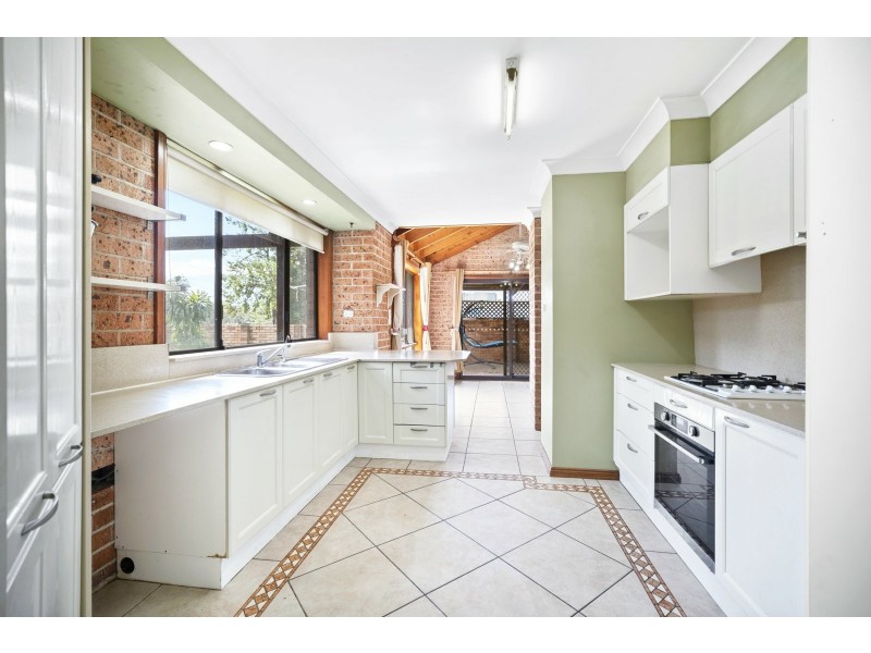 1 Arwon Avenue, Casula NSW 2170