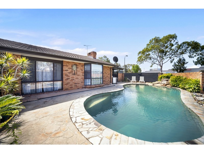 1 Arwon Avenue, Casula NSW 2170