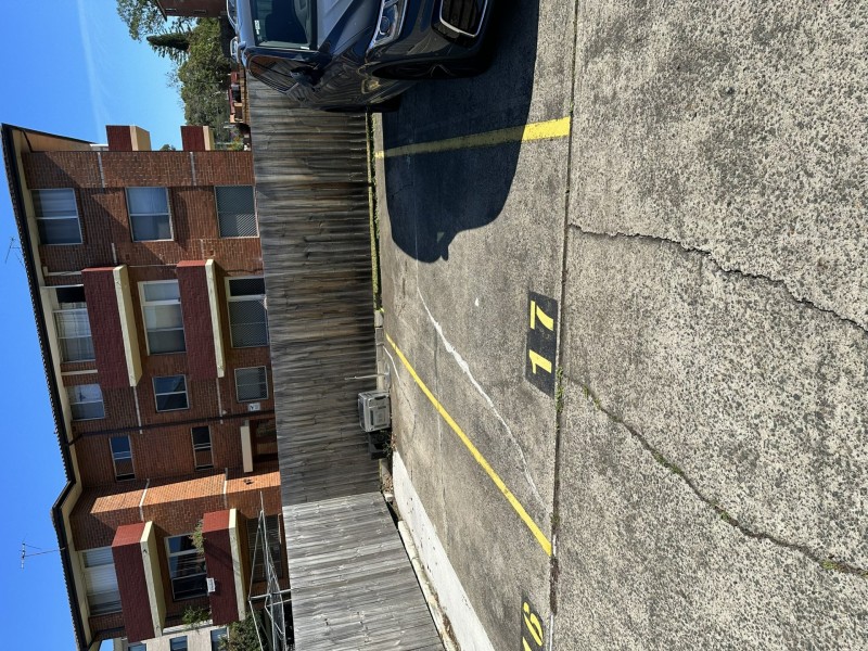 17/190 Sandal Crescent, Carramar NSW 2163