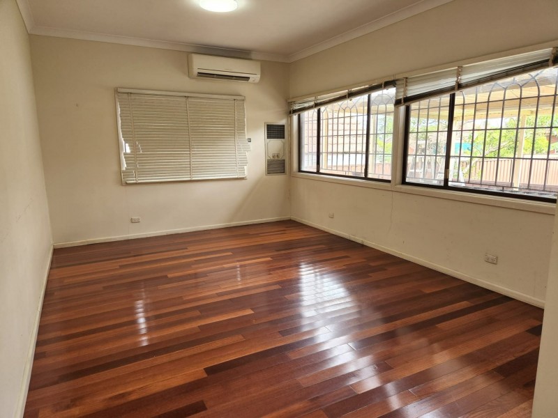 5 Cardigan Road, Greenacre NSW 2190