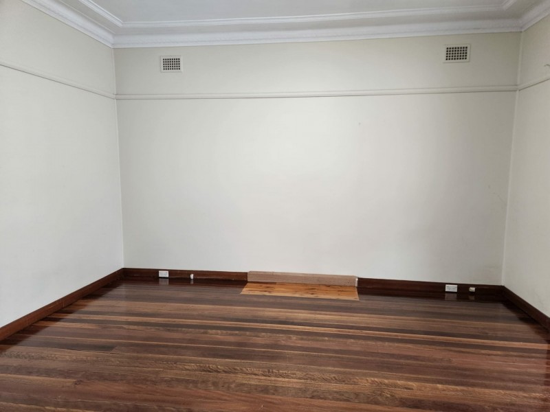 5 Cardigan Road, Greenacre NSW 2190