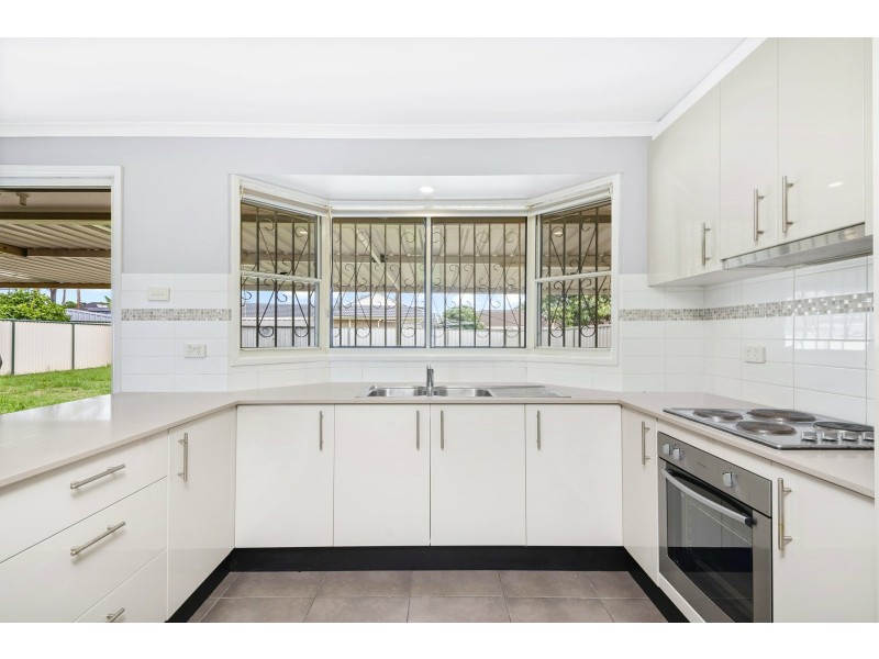 9 Mammone Close, Edensor Park NSW 2176