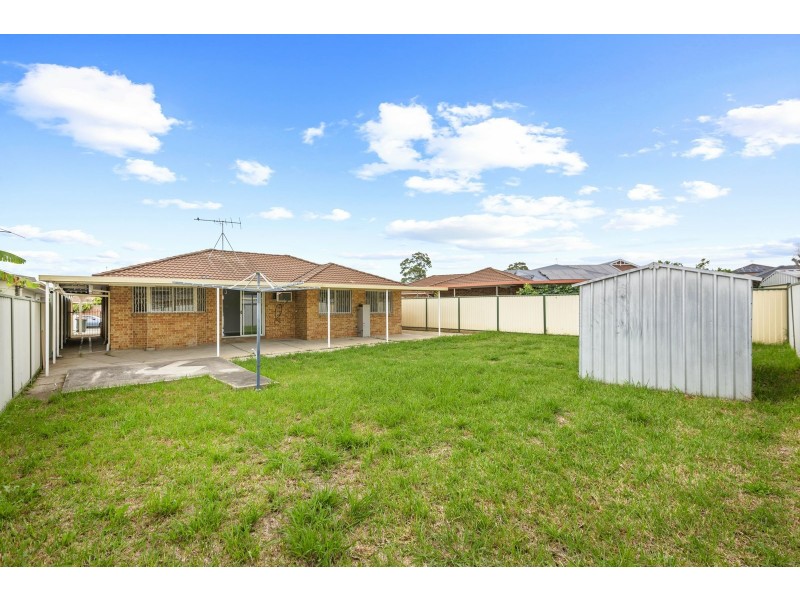 9 Mammone Close, Edensor Park NSW 2176
