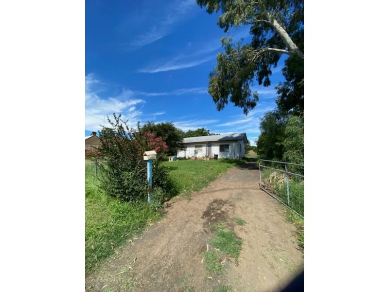 53 Railway Street, Coonamble NSW 2829