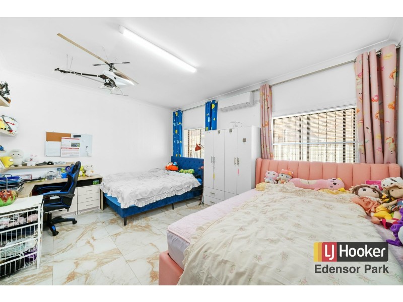 11 Peel Street, Canley Heights NSW 2166