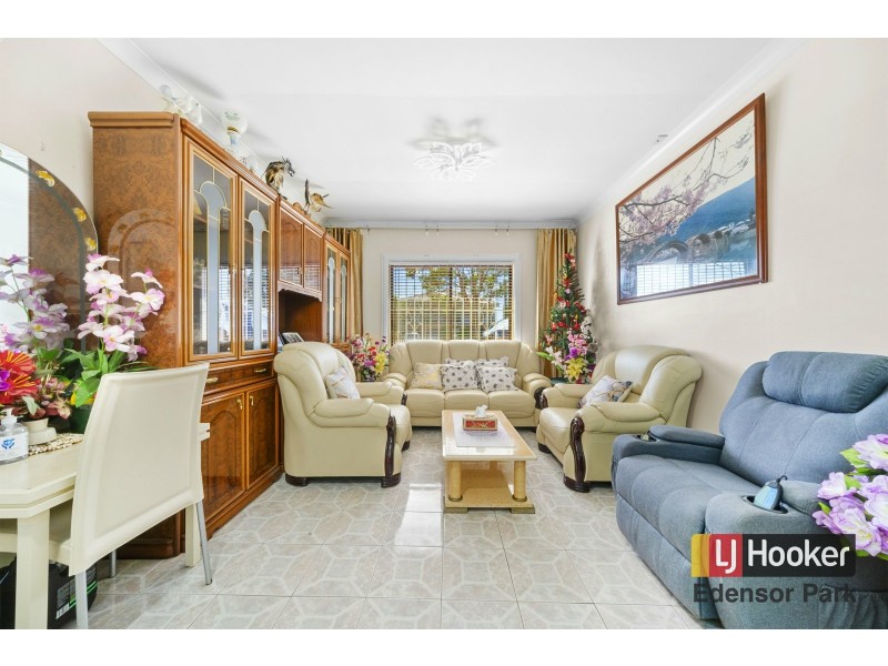 11 Peel Street, Canley Heights NSW 2166