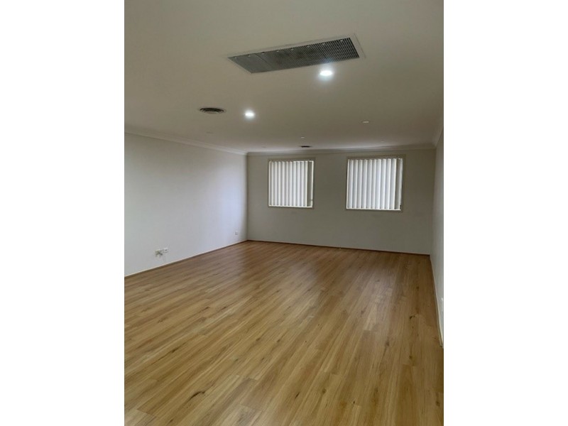 26 Kiernan Cresent, Abbotsbury NSW 2176