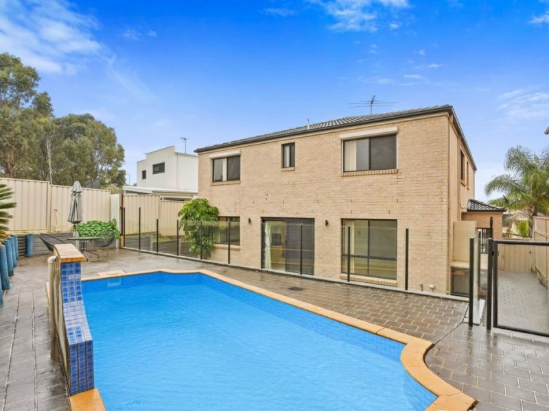 26 Kiernan Cresent, Abbotsbury NSW 2176