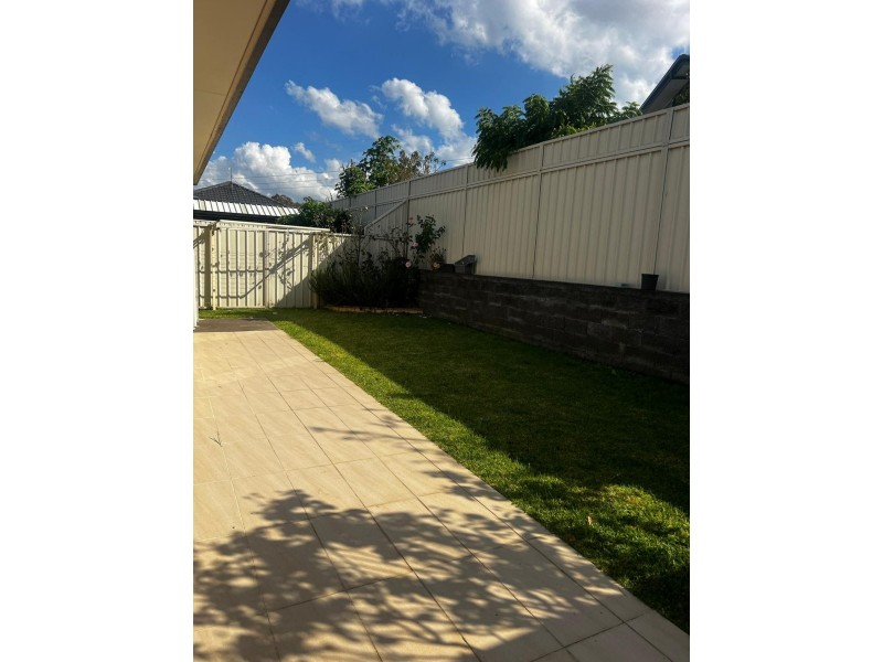 5 Gropler Avenue, Middleton Grange NSW 2171