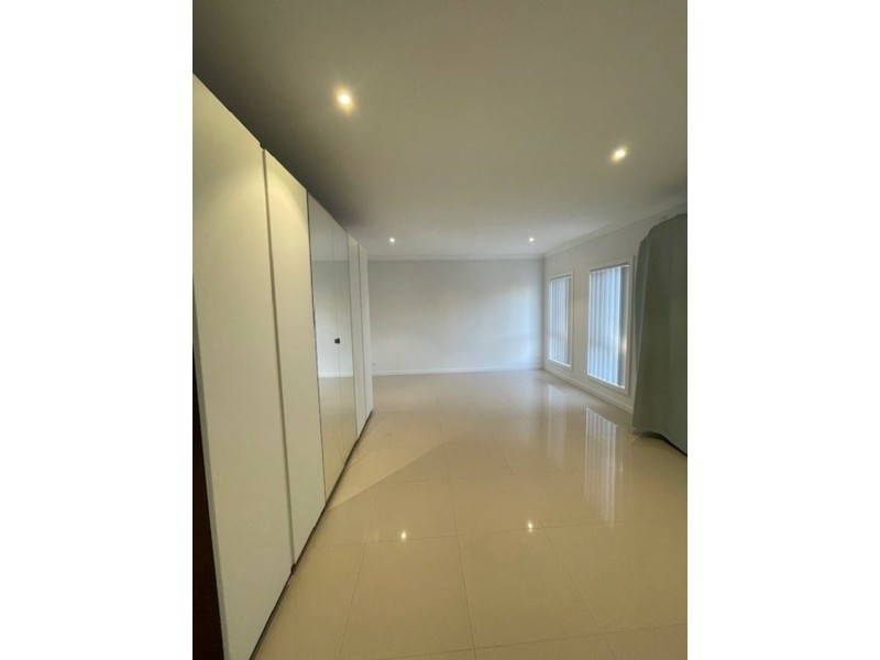 5a Derby Street, Canley Heights NSW 2166