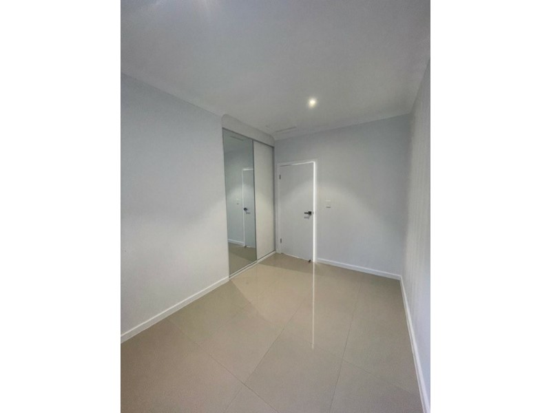 5a Derby Street, Canley Heights NSW 2166
