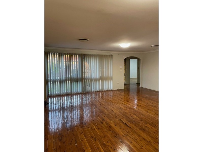 9 Simone Crescent, Casula NSW 2170