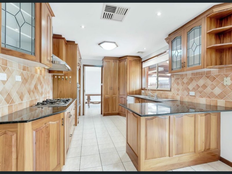 9 Driscoll Street, Abbotsbury NSW 2176