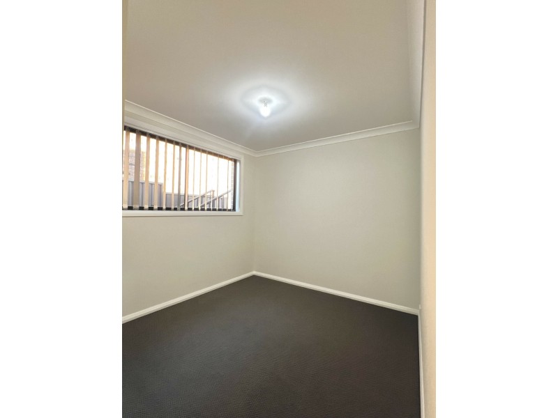 14a Maceri Place, Edensor Park NSW 2176