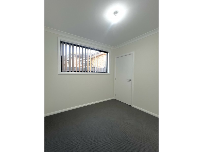 14a Maceri Place, Edensor Park NSW 2176