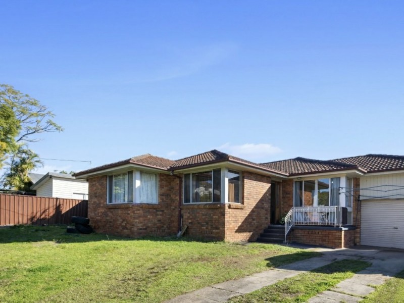 11 and 13 Simone Crescent, Casula NSW 2170