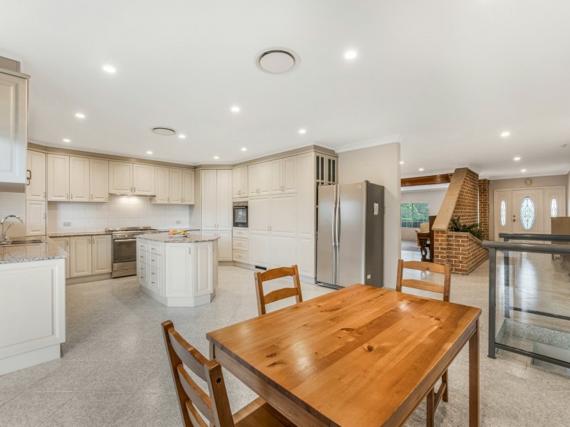 40 Driscoll Street, Abbotsbury NSW 2176