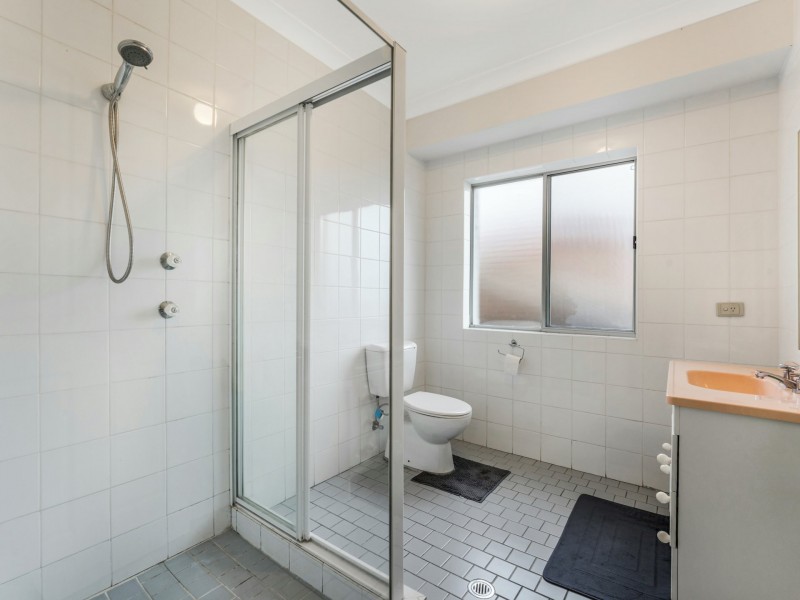 40 Driscoll Street, Abbotsbury NSW 2176