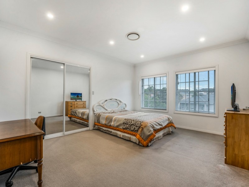 40 Driscoll Street, Abbotsbury NSW 2176