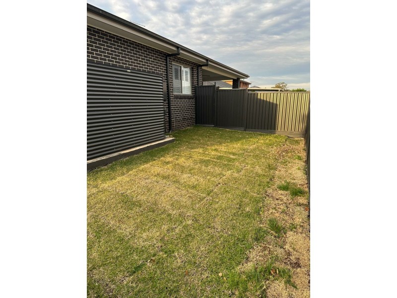 14 Cherokee Street, Greenfield Park NSW 2176