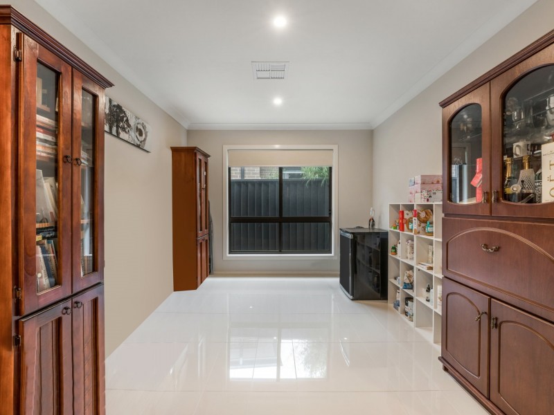 8 Karmel Street, Oran Park NSW 2570