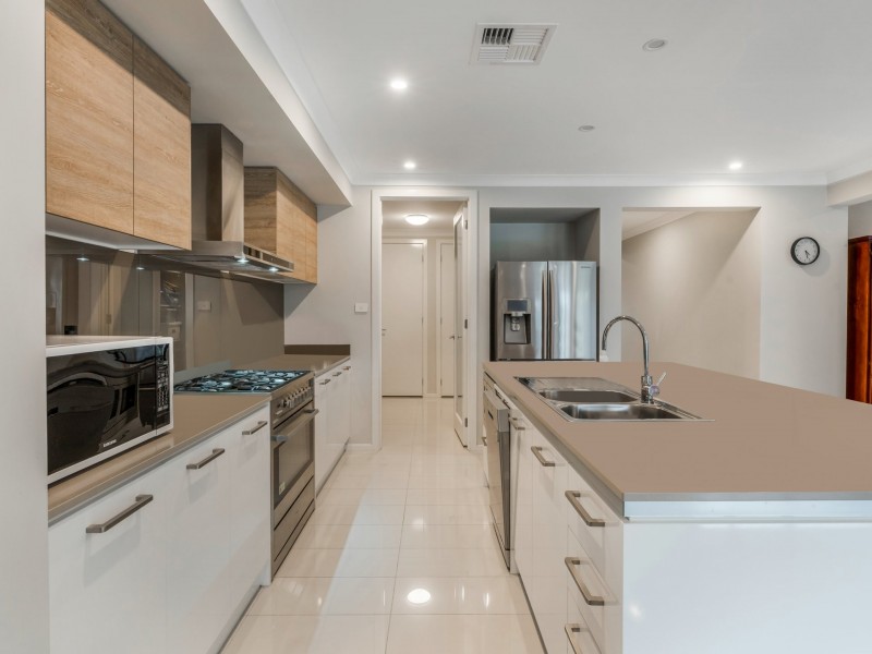 8 Karmel Street, Oran Park NSW 2570