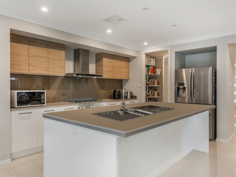 8 Karmel Street, Oran Park NSW 2570