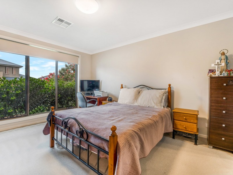 8 Karmel Street, Oran Park NSW 2570