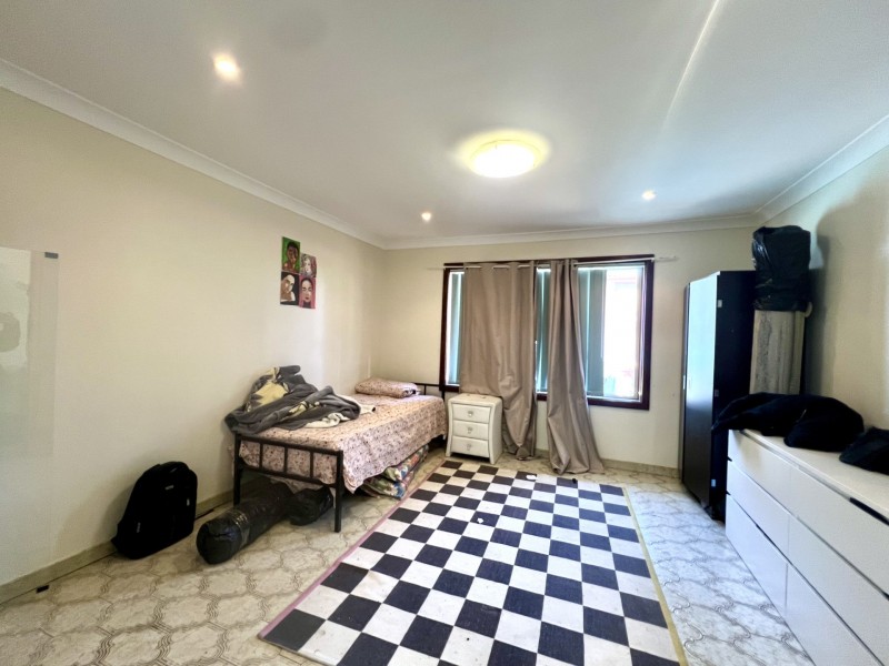 28 Tantani Avenue, Green Valley NSW 2168