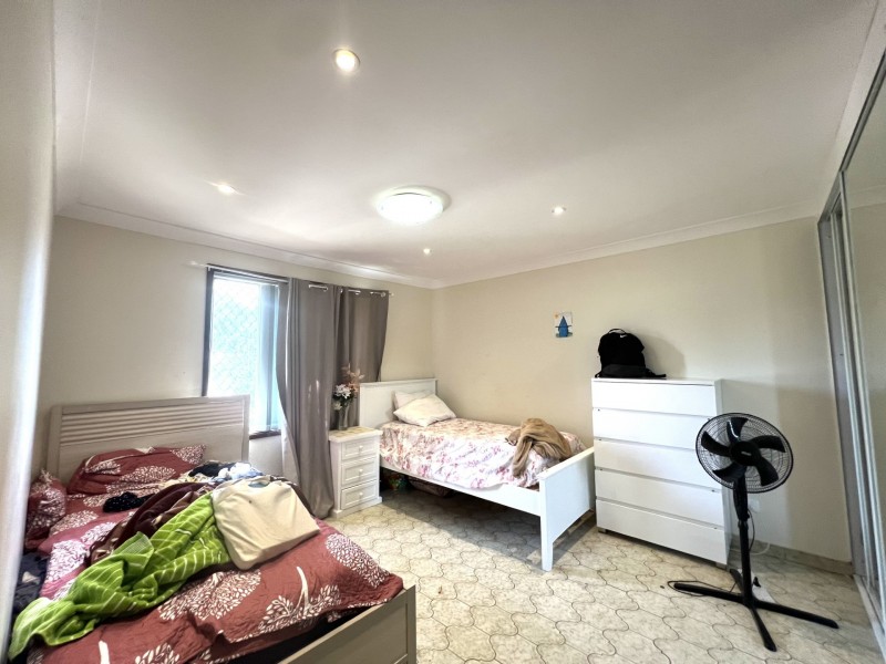 28 Tantani Avenue, Green Valley NSW 2168