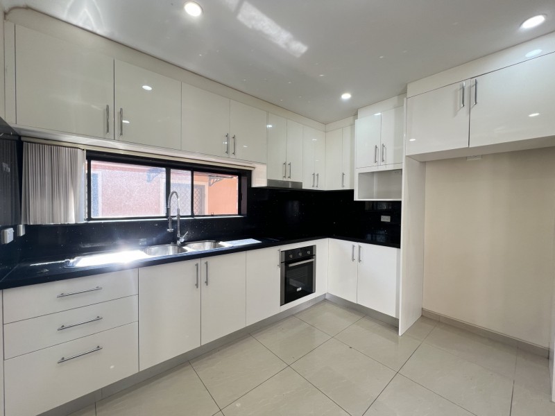 16a Sutherland St, Canley Heights NSW 2166