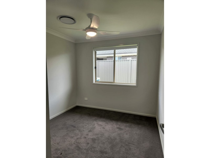 16 Duguid Street, Farley NSW 2320