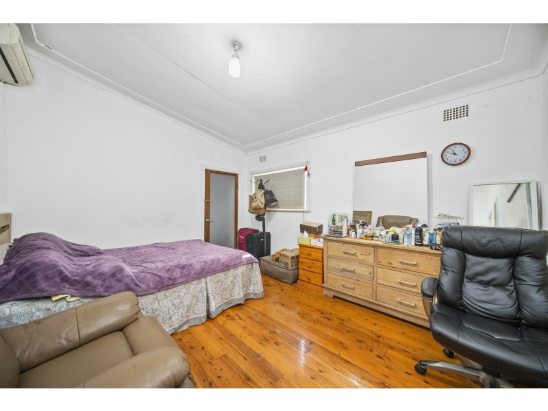 11 Grace Avenue, Cabramatta NSW 2166