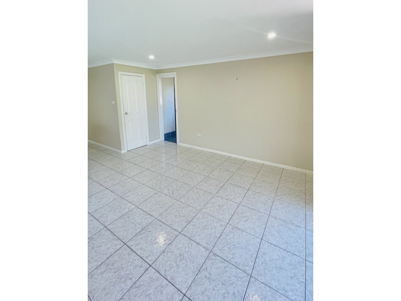 7A Kapovic Street, Edensor Park NSW 2176