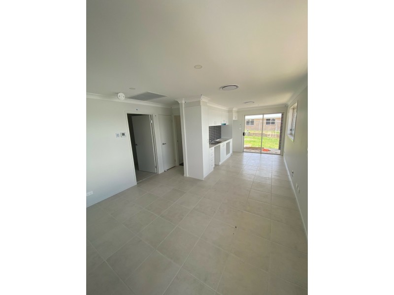 8a Daunt Street, Farley NSW 2320