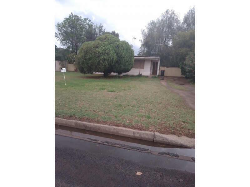 27 Wingadee Street, Coonamble NSW 2829