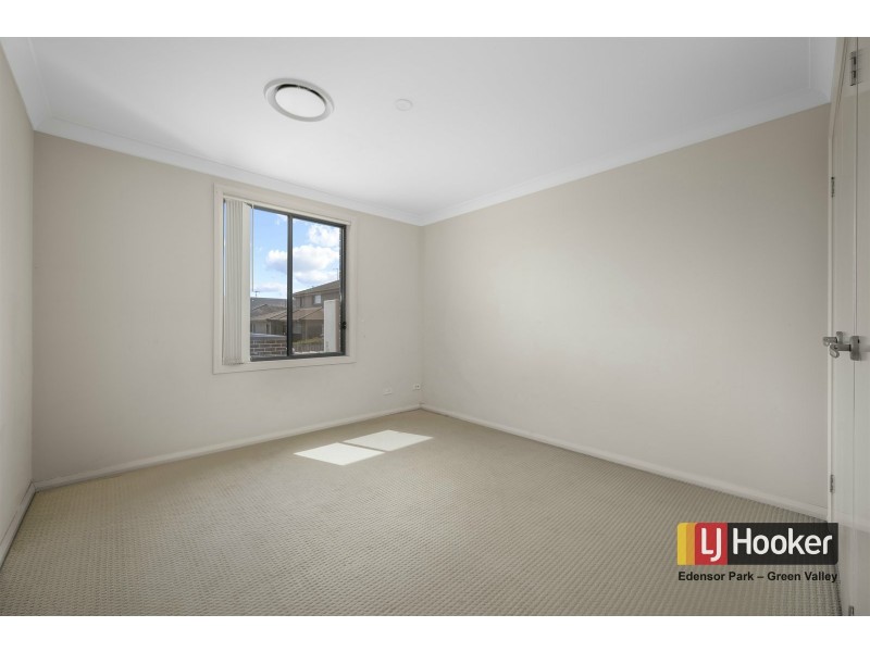 26 Onslow Gardens, Middleton Grange NSW 2171