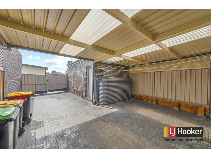 26 Onslow Gardens, Middleton Grange NSW 2171