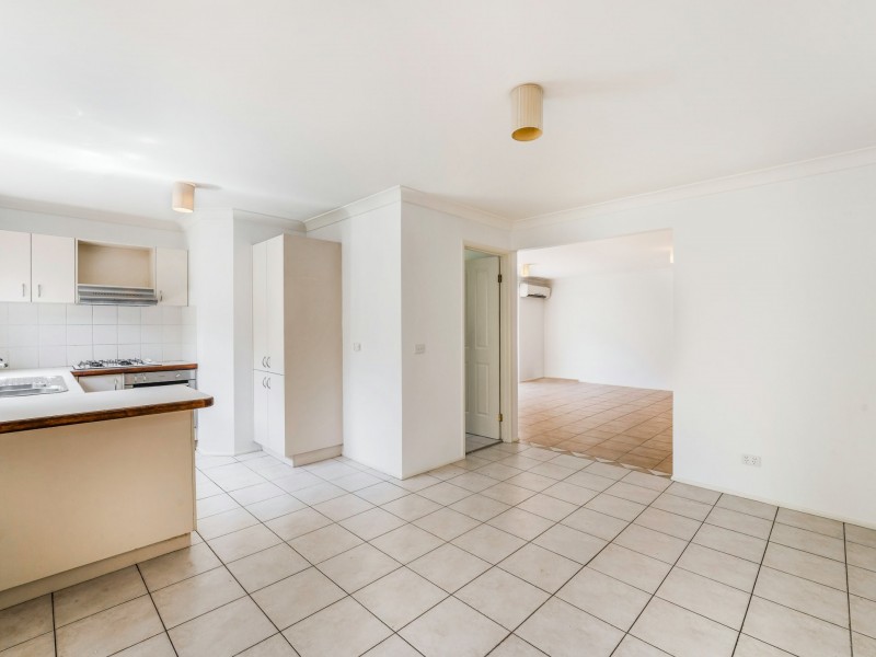 101 Pine Road, Casula NSW 2170