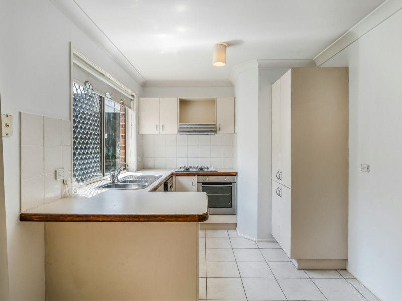101 Pine Road, Casula NSW 2170