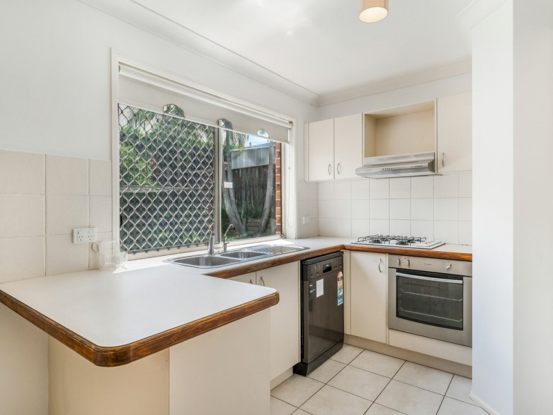101 Pine Road, Casula NSW 2170