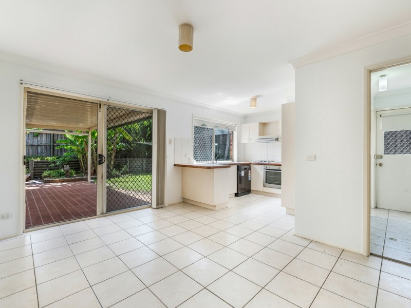101 Pine Road, Casula NSW 2170