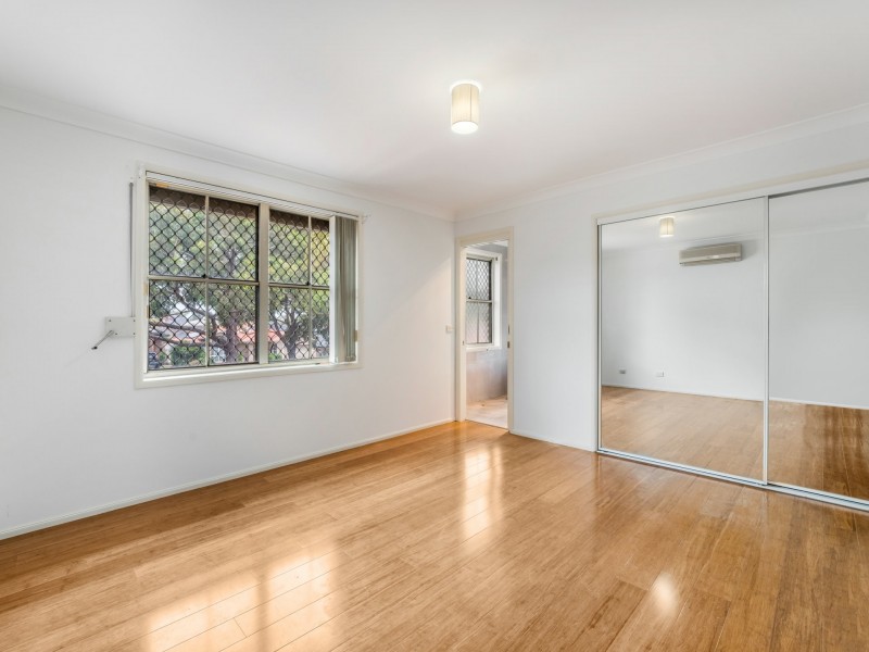 101 Pine Road, Casula NSW 2170