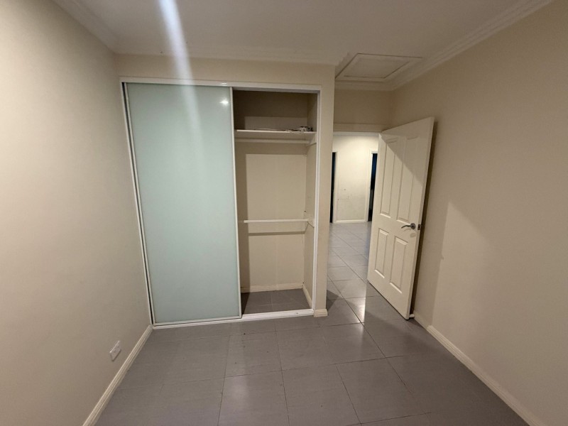 5B Salisbury Street, Canley Heights NSW 2166