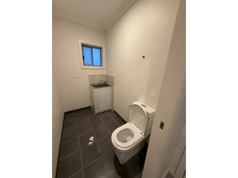 5B Salisbury Street, Canley Heights NSW 2166