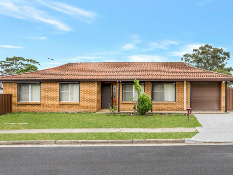 1 Lyell Street, Bossley Park NSW 2176