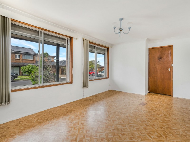 1 Lyell Street, Bossley Park NSW 2176