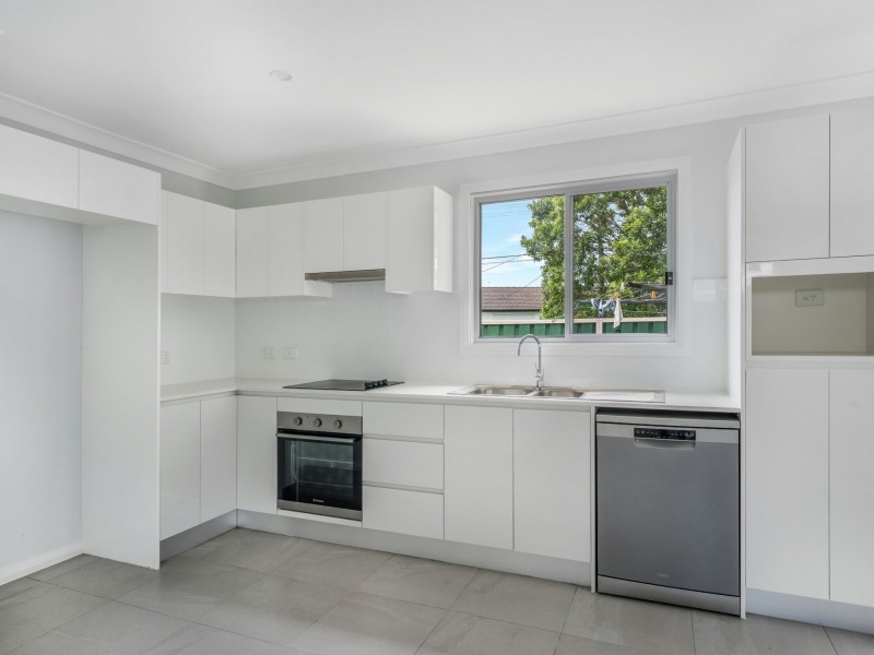 1 Siandra Avenue, Fairfield NSW 2165