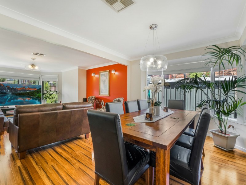 3 Dunk Close, Green Valley NSW 2168